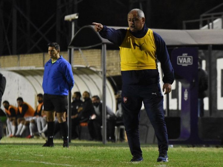 Histrico: el Cerro Porteo de Francisco Arce es el primer equipo en sumar 10 victorias seguidas en torneos cortos