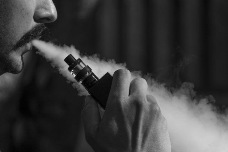 Salud alerta sobre el uso de cigarrillos electrónicos