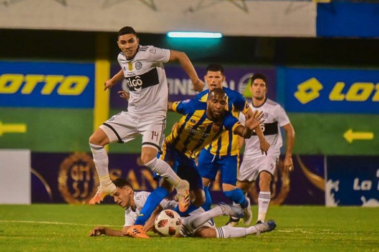 Luqueo y Olimpia empatan en vibrante partido