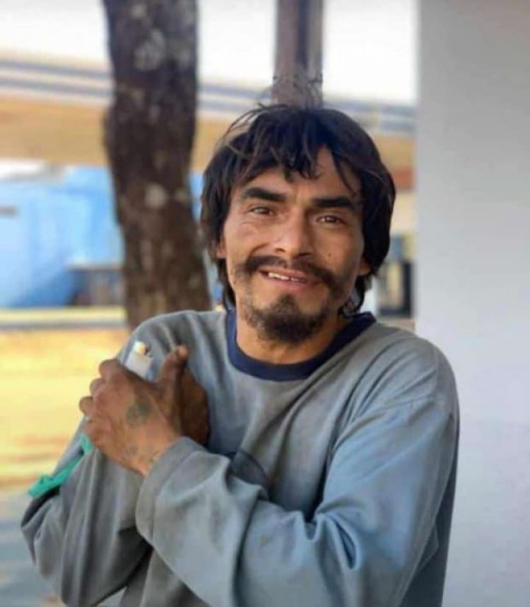 Asesinan con disparos a un hombre en una plaza de Capitn Bado