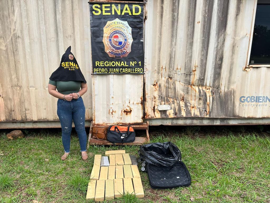 Mujer transportaba carga de marihuana en un ómnibus