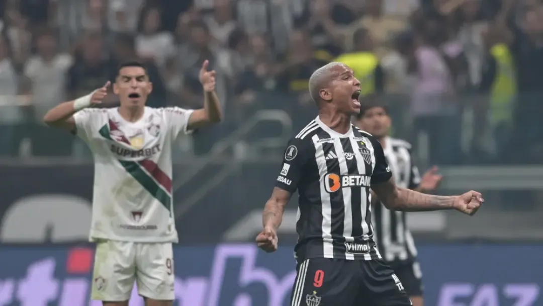 Mineiro de Junior Alonso elimina al campeón Fluminense