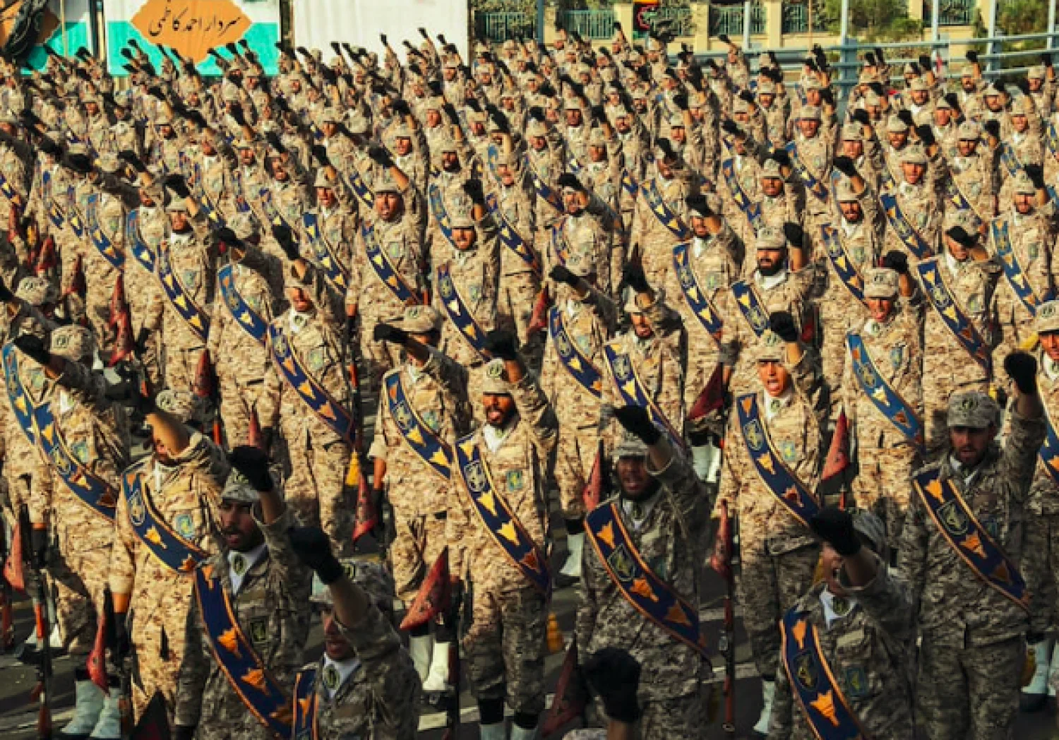 Irán dice que convertirá Oriente Medio en un "infierno" para Estados Unidos