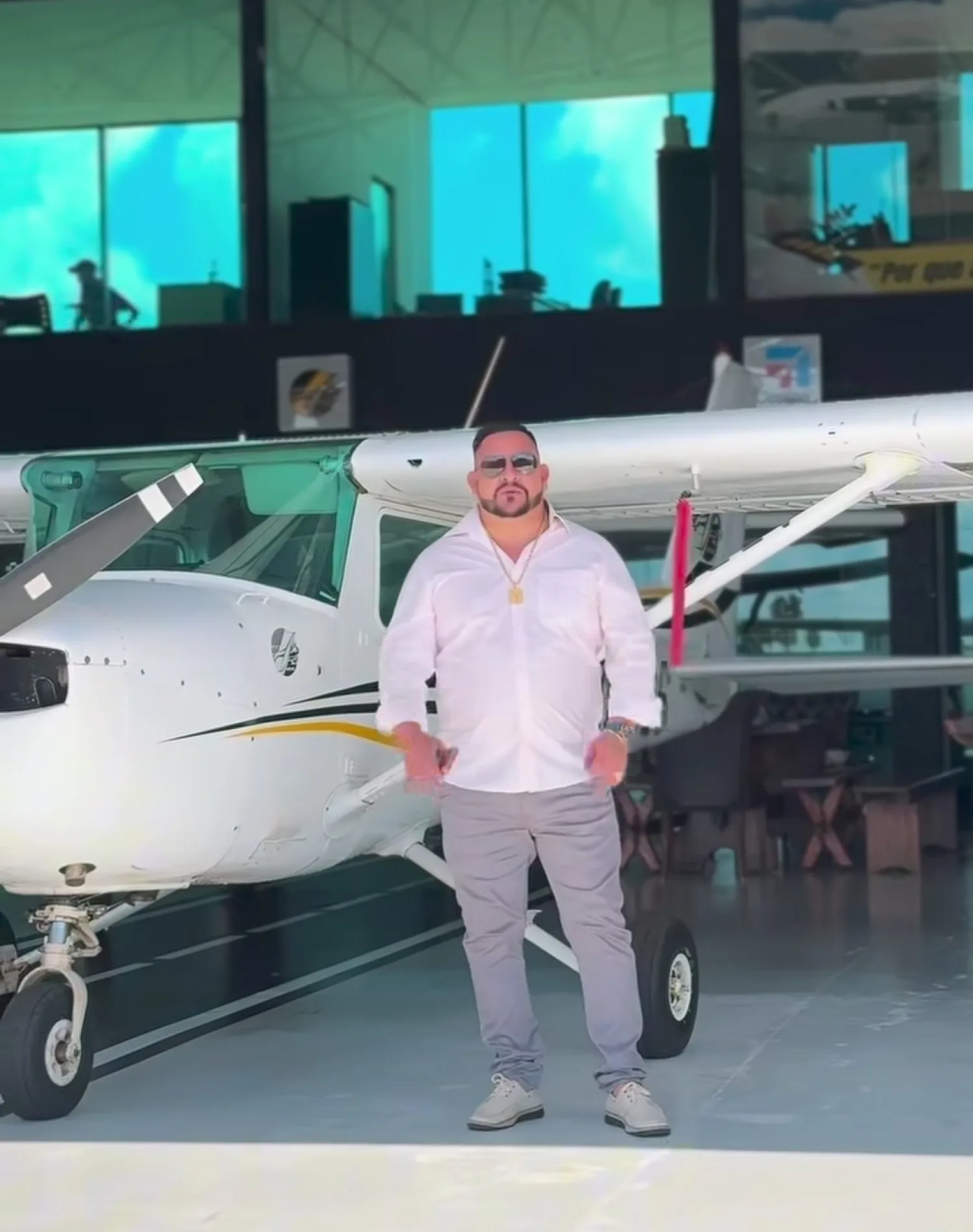 Policía reporta aprehensión de influencer presuntamente alcoholizado y armado