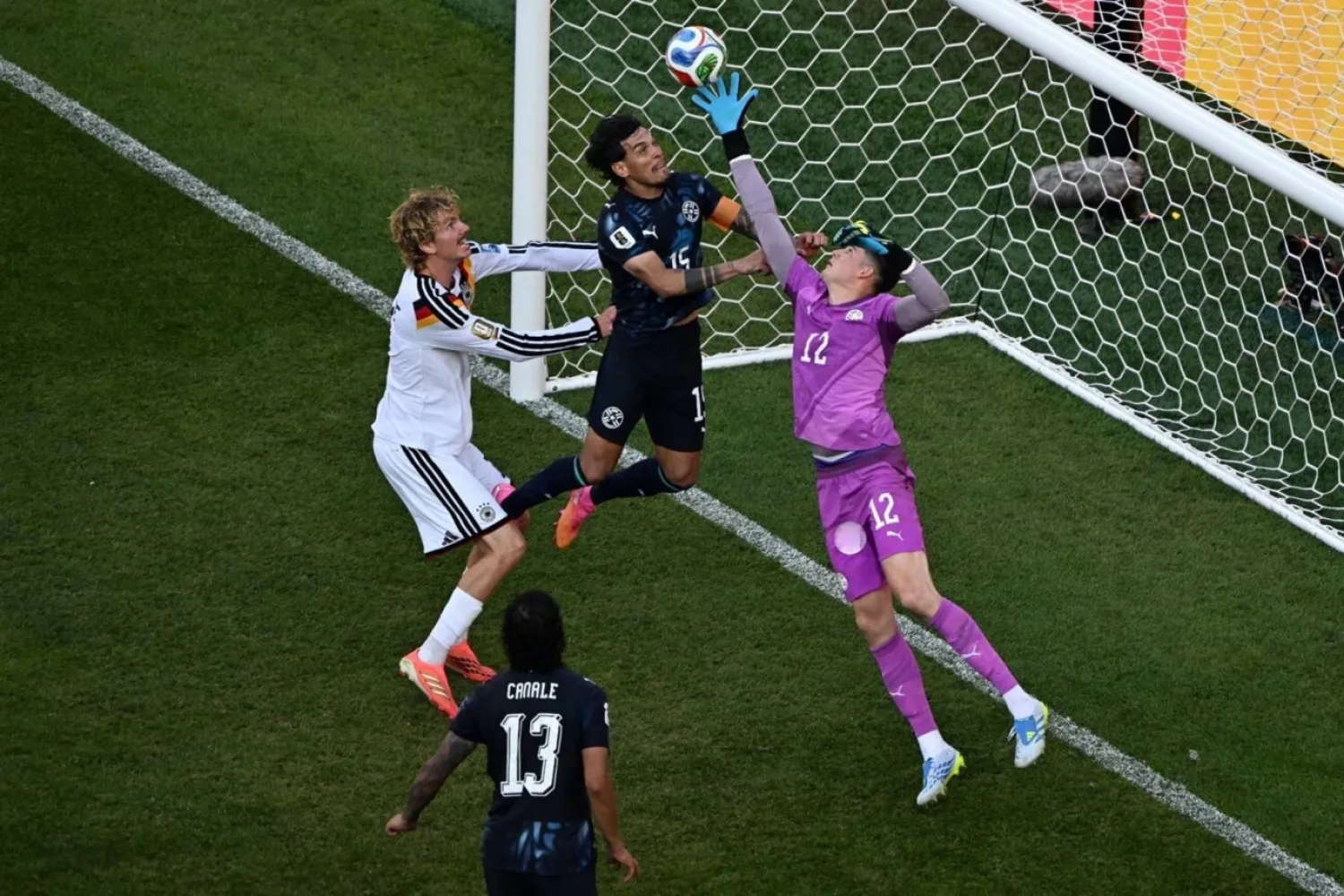 Paraguay firma la heroica y saca del Mundial a Alemania