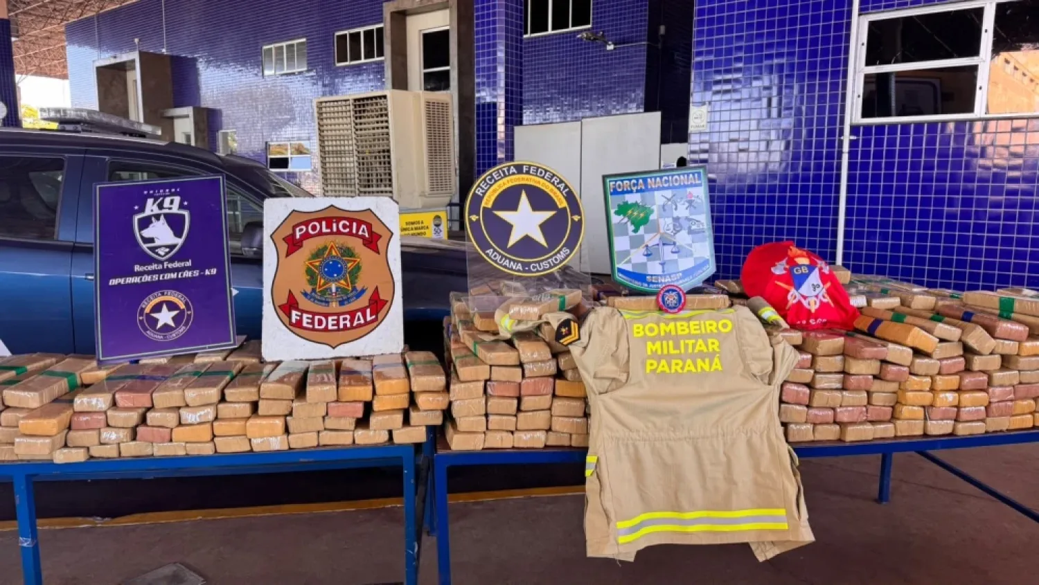 Dos paraguayos caen en el lado brasileño del Puente de la Amistad con 500 kilos de marihuana oculta