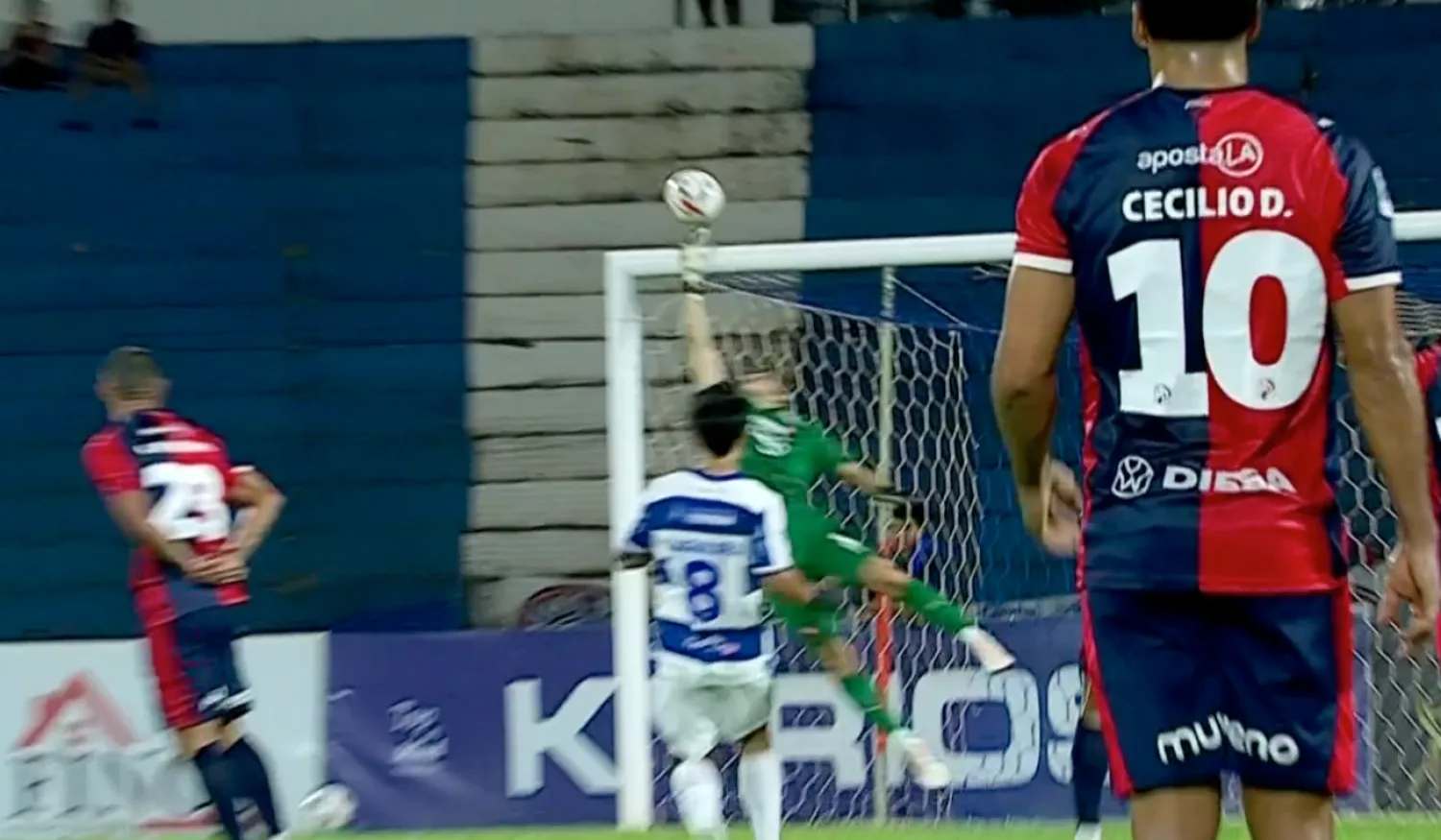 Óscar Romero y un zapatazo con tufo a gol de la temporada