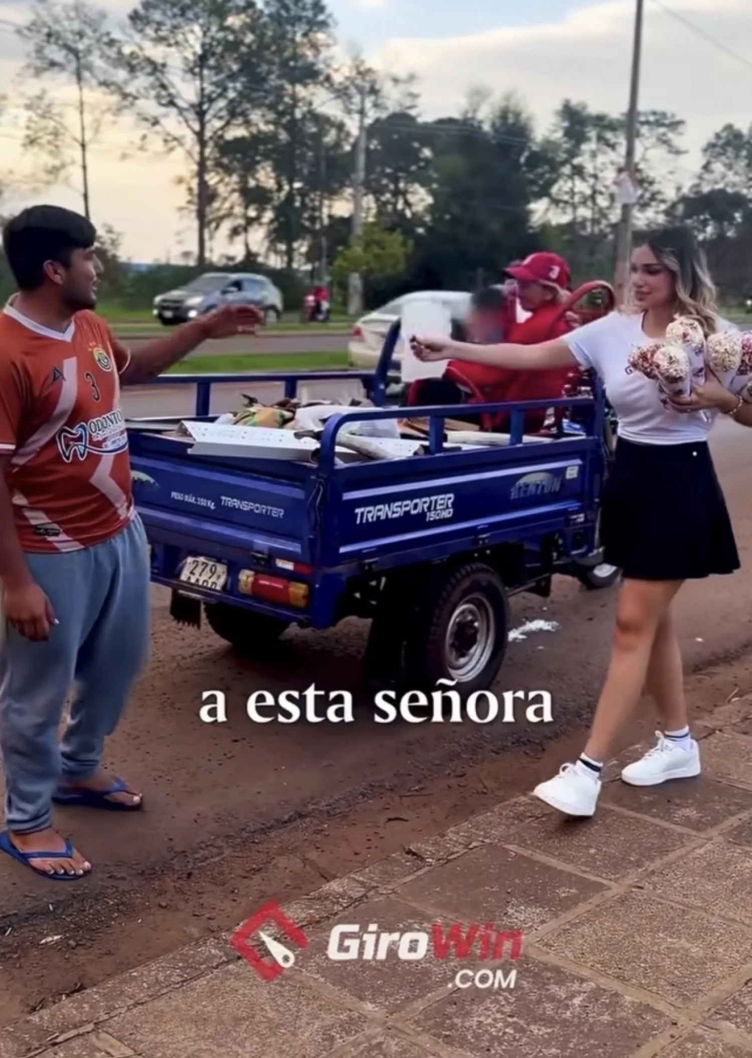 De vender dulces en la calle a tener su propio motocarro: la historia que sorprendió al equipo del casino online Girowin