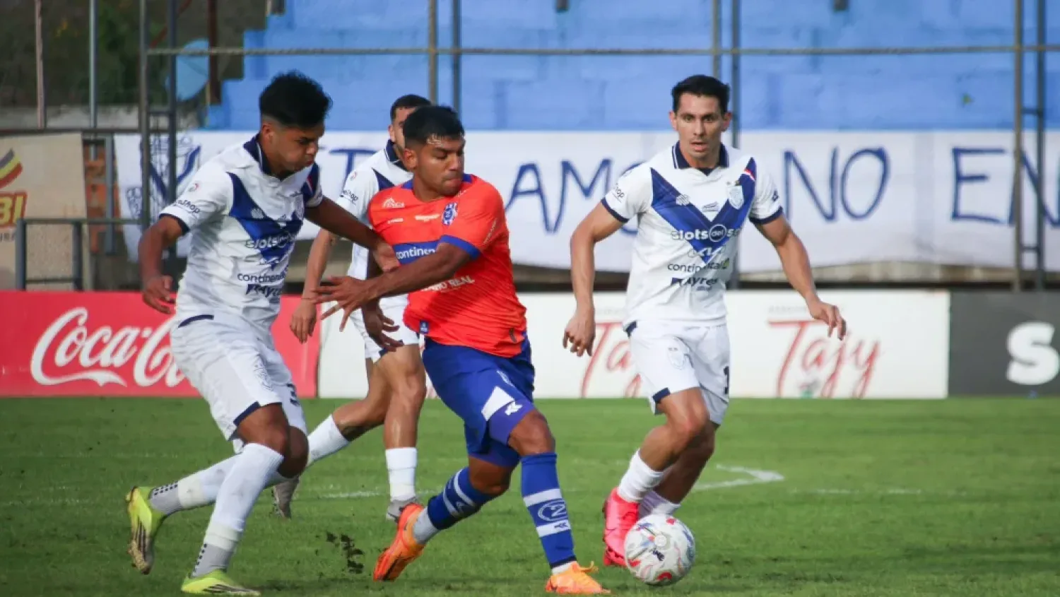 2 de Mayo empata con Ameliano y frena su racha de victorias en Villeta