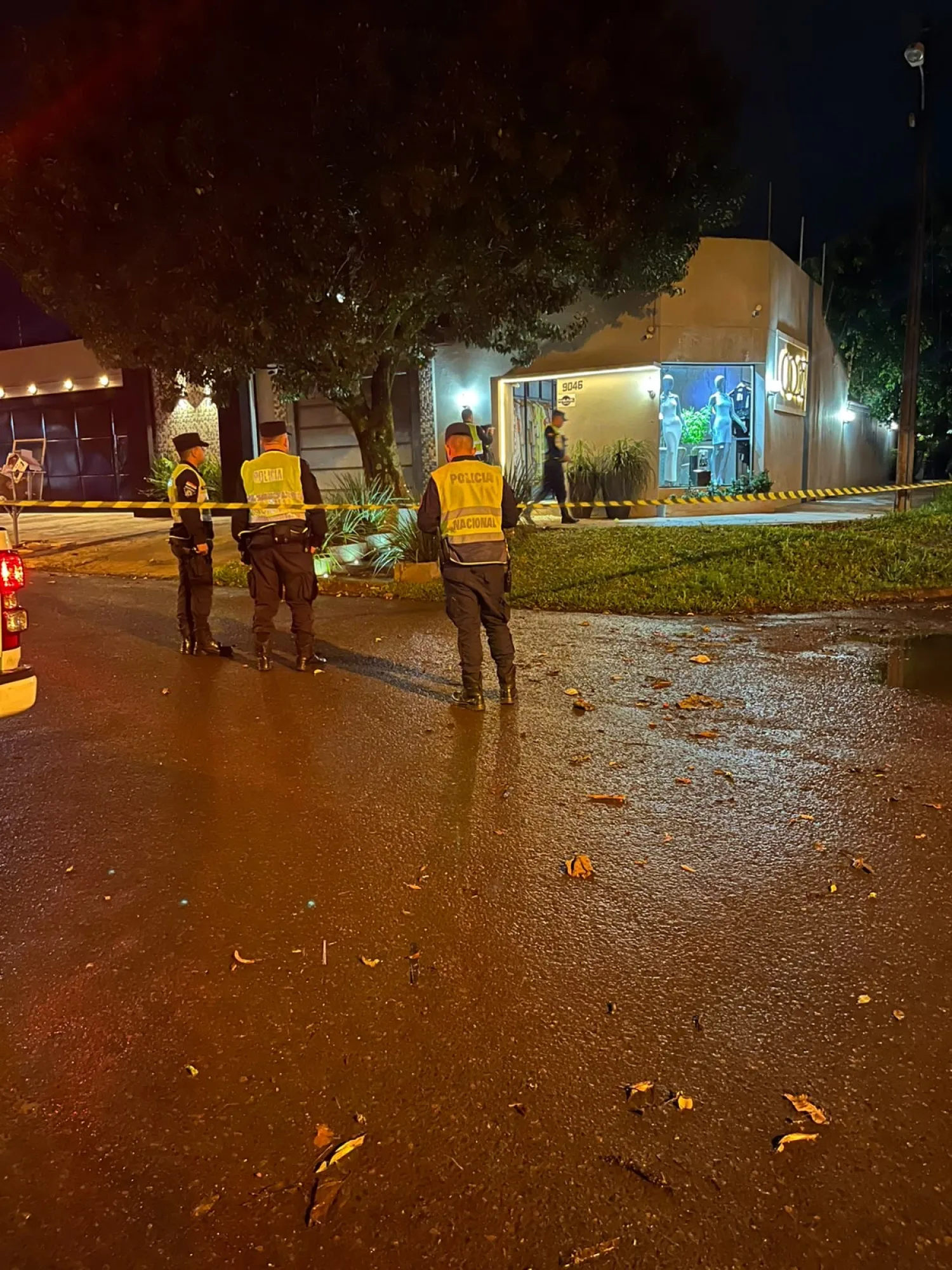 Ataque a balazos contra tienda de ropas en el Barrio San Gerardo