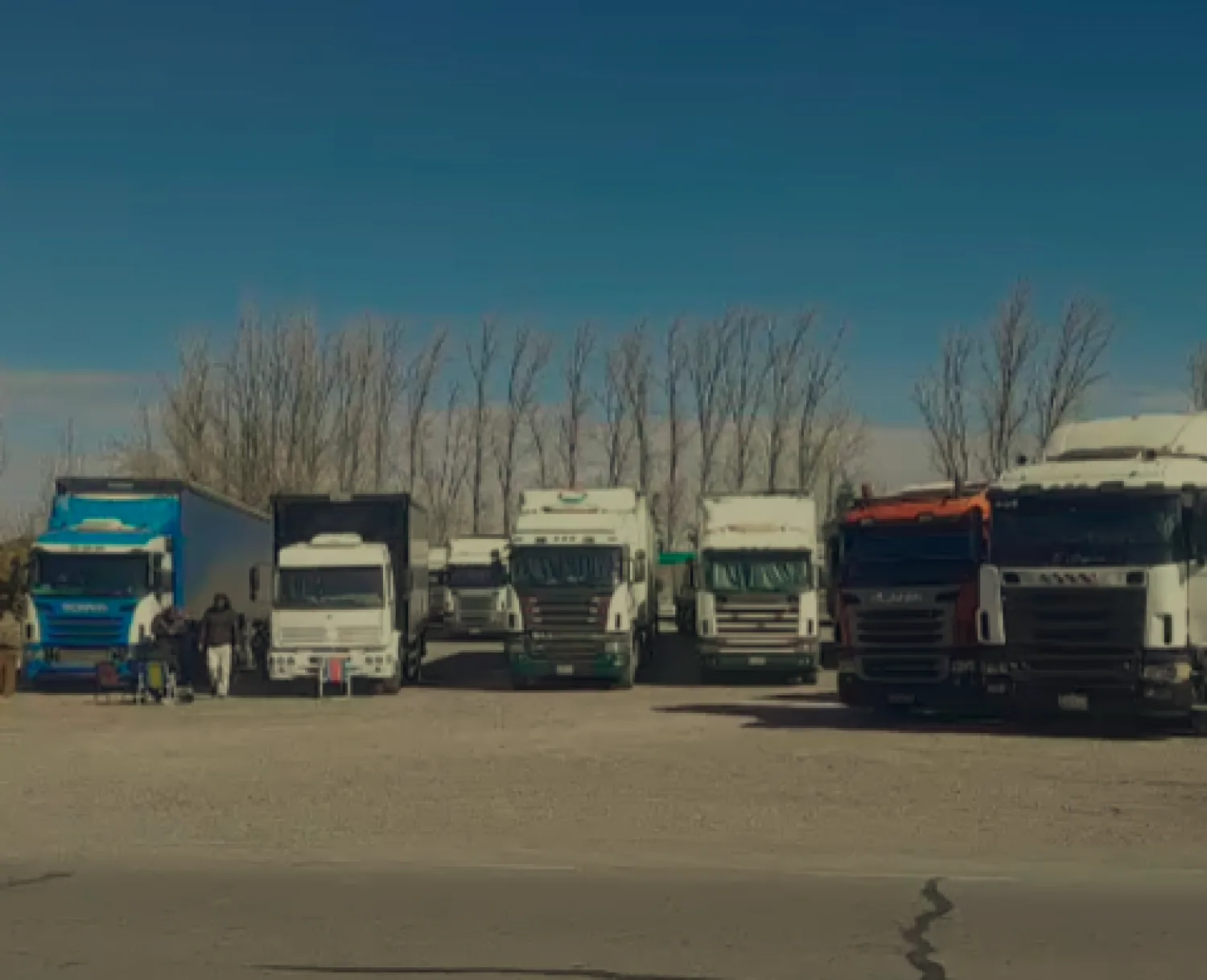 Más de 200 camioneros paraguayos atrapados por nevadas en Argentina y Chile