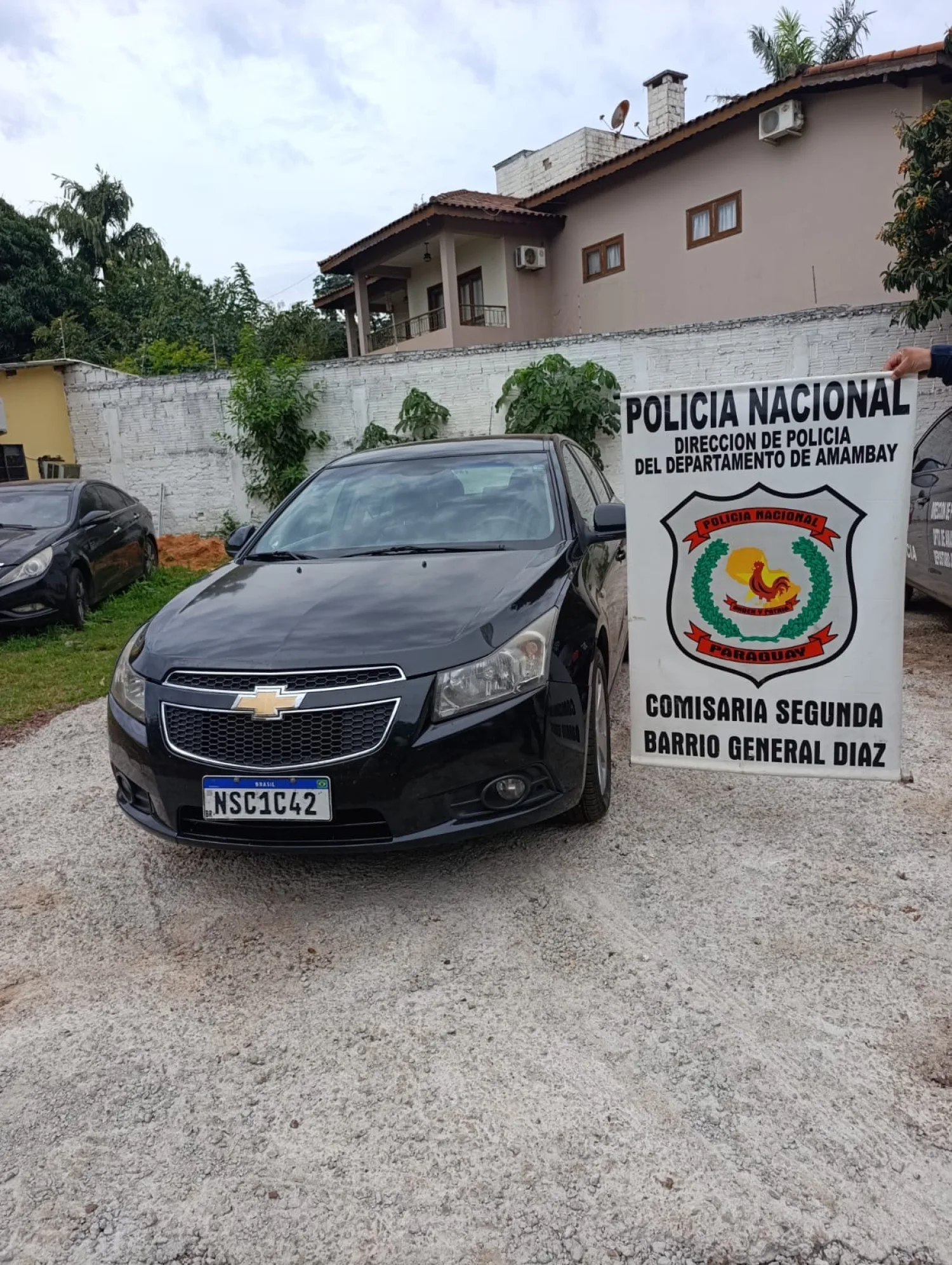 Recuperan en Ponta Porã un auto que fue hurtado de un lavadero