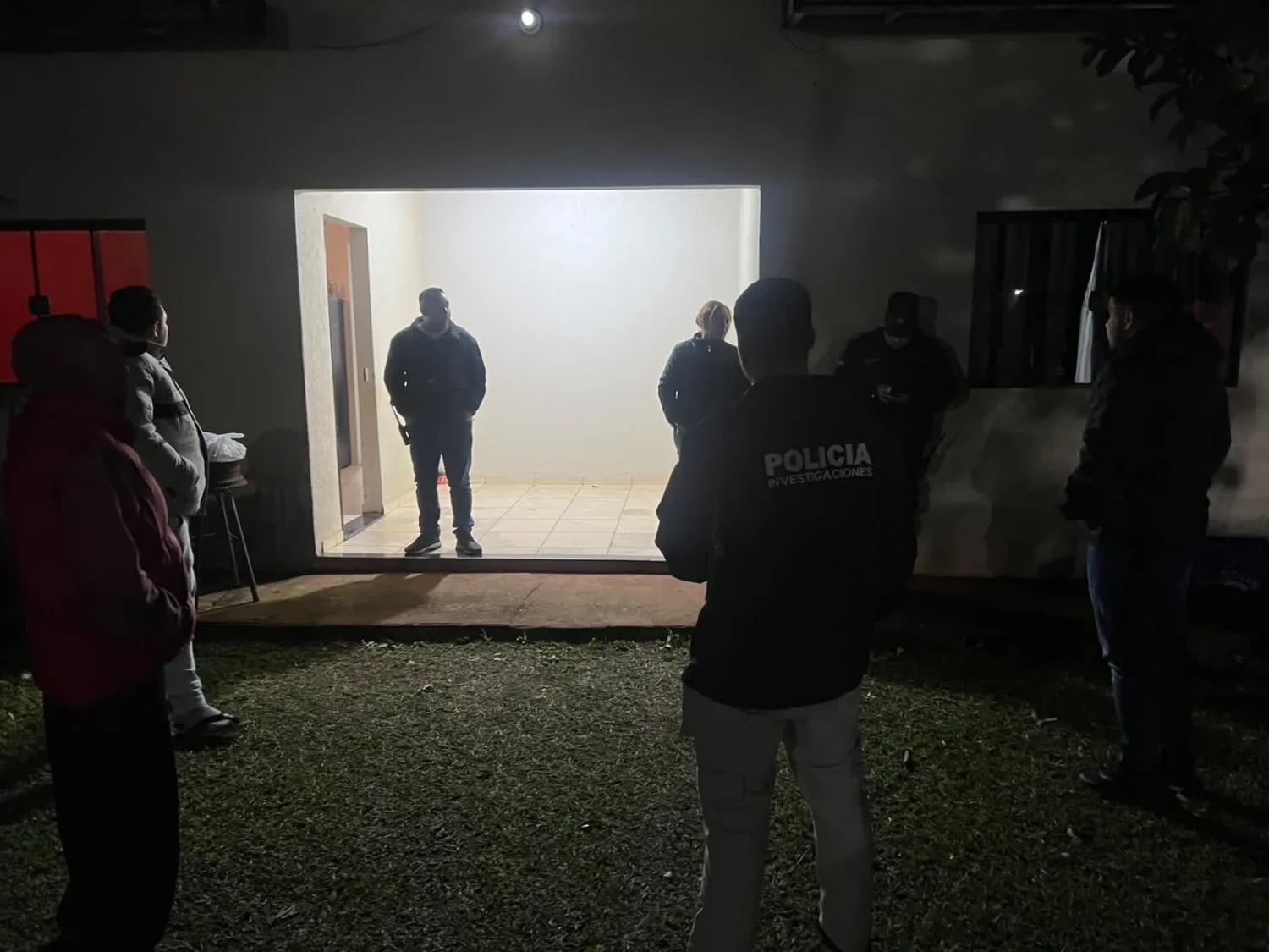 Dos encapuchados asaltan a una mujer al llegar a su vivienda en Pedro Juan Caballero
