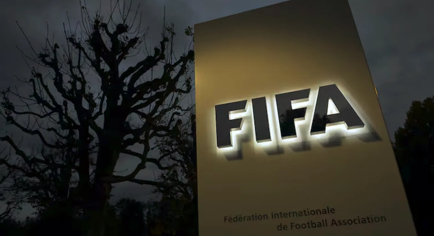 FIFA acusa a UEFA de tramar una “campaña de desprestigio”