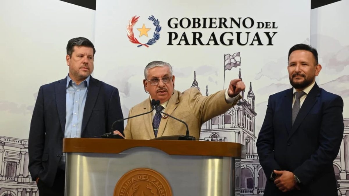 Negociación con los médicos “no va a pasar de esta semana”, según Isaías Fretes