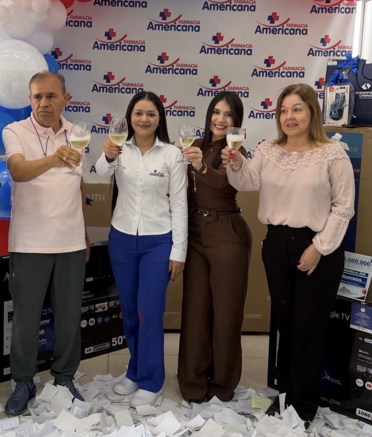 Conozca a los ganadores del sorteo del mes aniversario de Farmacia Americana