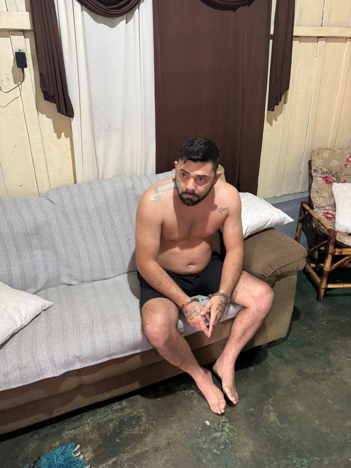 Allanan vivienda y detienen en PJC  a brasileño con dos órdenes de captura