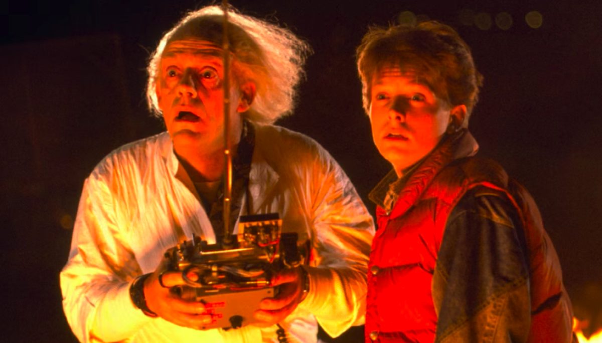 Día de “Back to the Future”: las predicciones que no se cumplieron y la pregunta en un anuario que dio origen a una saga millonaria