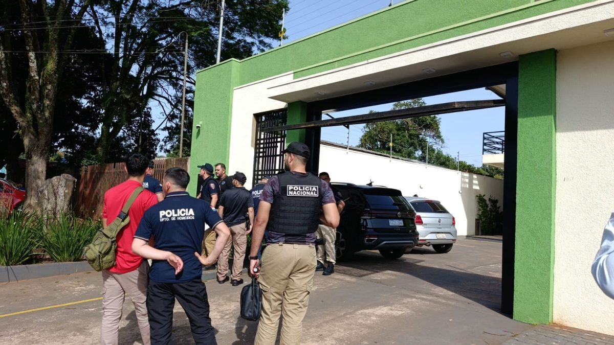 PJC: Allanamientos buscan imágenes del vehículo usado en el crimen de la pareja de brasileños