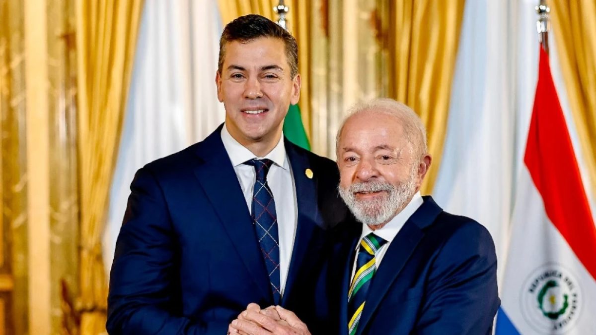 Santiago Peña felicita a Lula Da Silva, reelecto presidente de Brasil