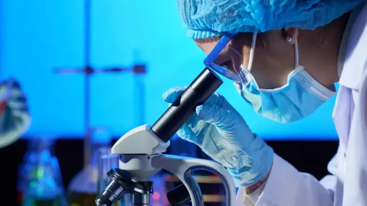 Hito médico: Inician en humanos las pruebas para revertir el envejecimiento