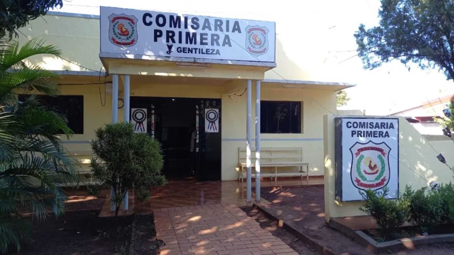 Pelea entre alumnos y reacción violenta de una madre moviliza a la policía en PJC